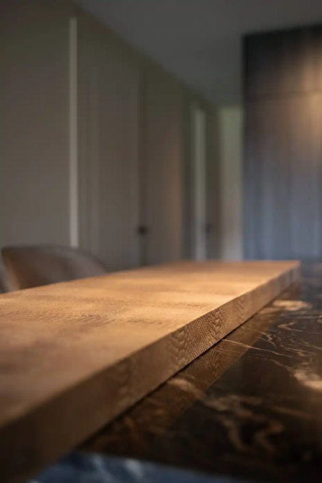 Moderne donkere keuken De Lier | Kitchenstudio Den Haag